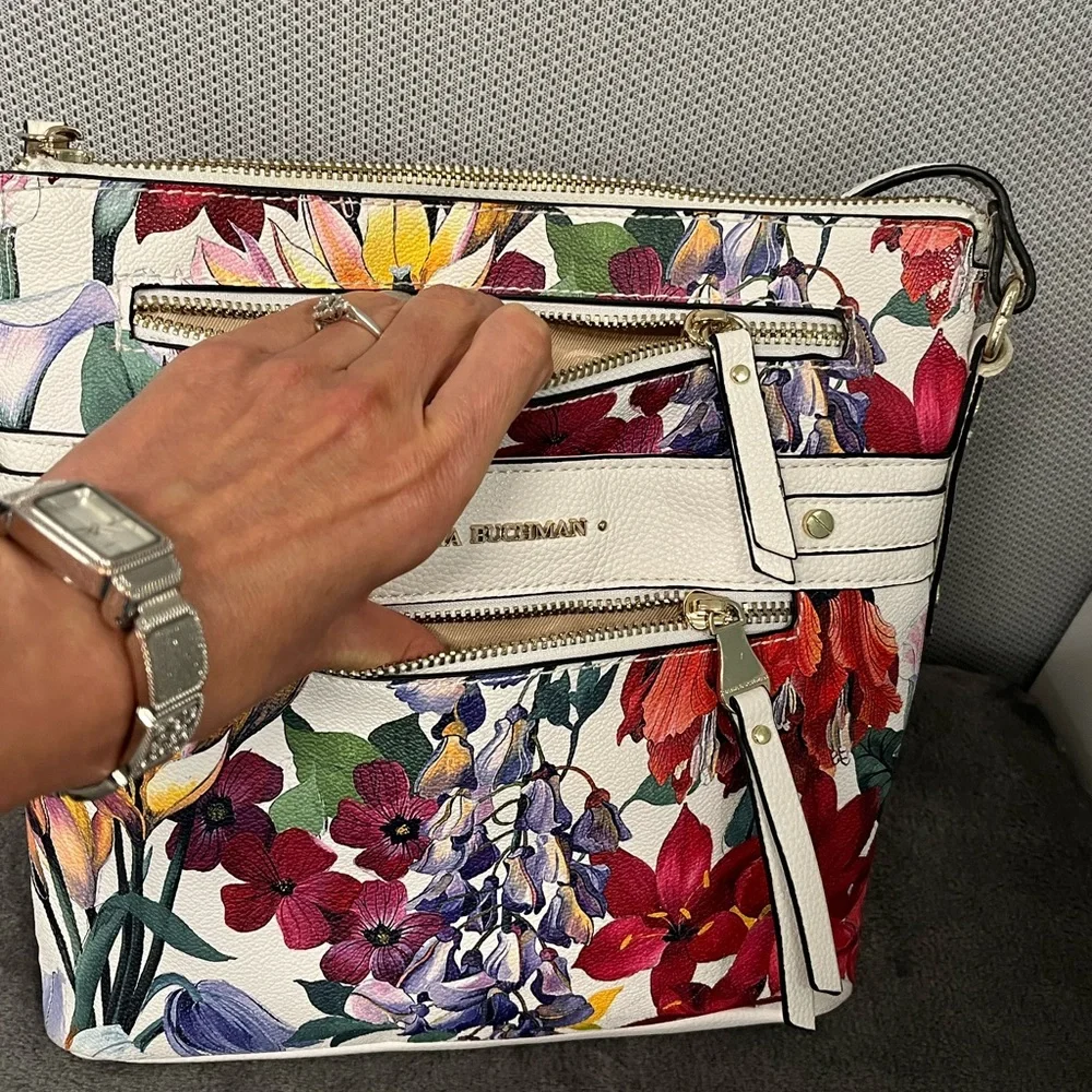 Dana Buchman floral purse/ crossbody bag. 7 pockets. Multicolored. Spring Summer - Picture 3 of 15